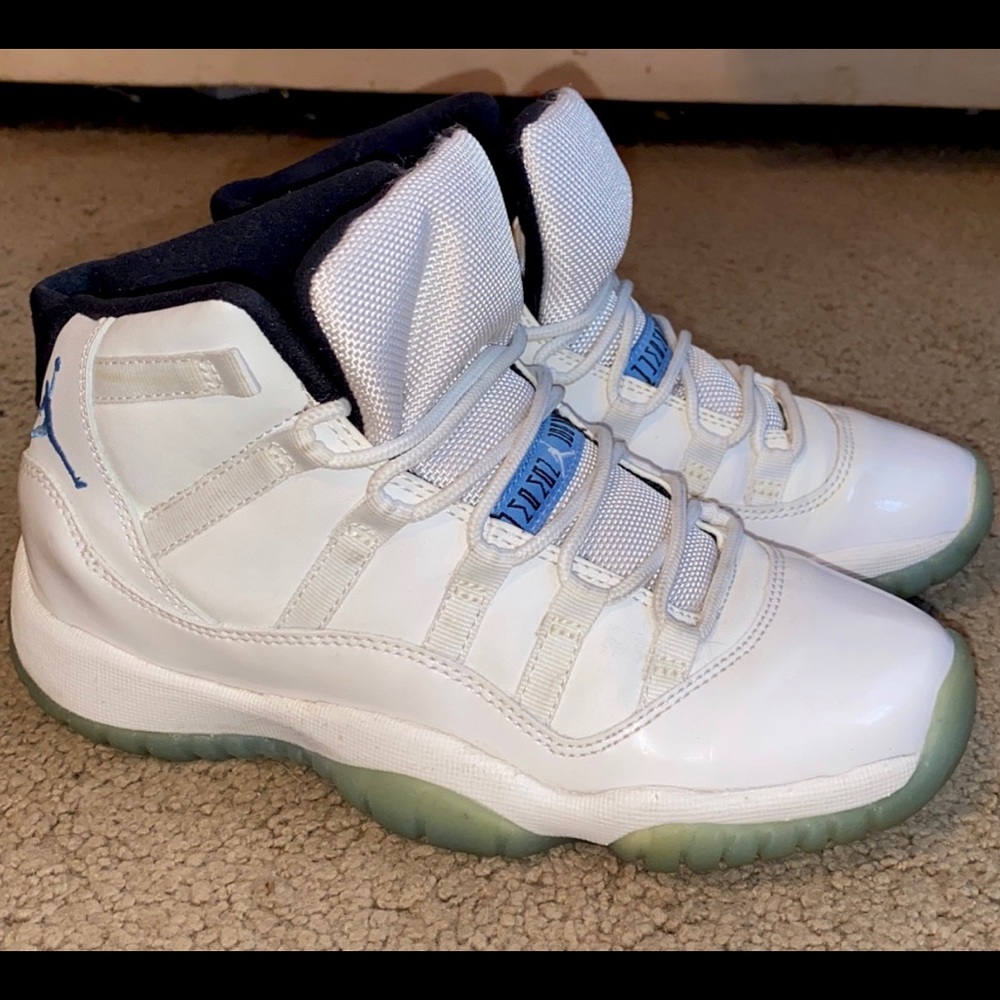 Retro Legend Blue Air Jordan Sneakers